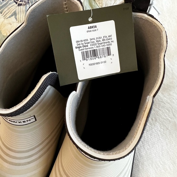 Smith & Hawken - ankle garden boots - size 7 - Picture 3 of 6